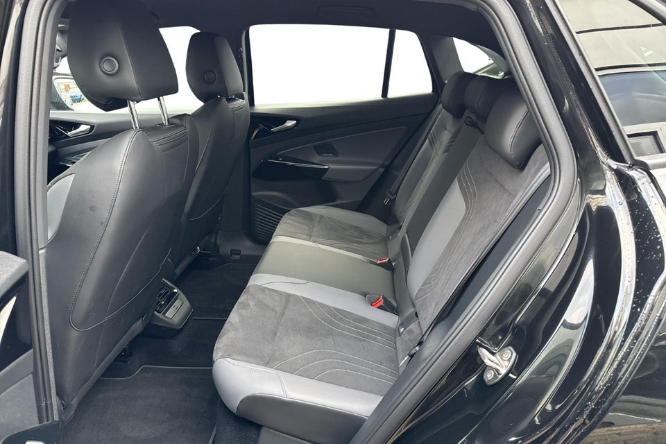 VW ID.4 77 Style 4Motion 5d