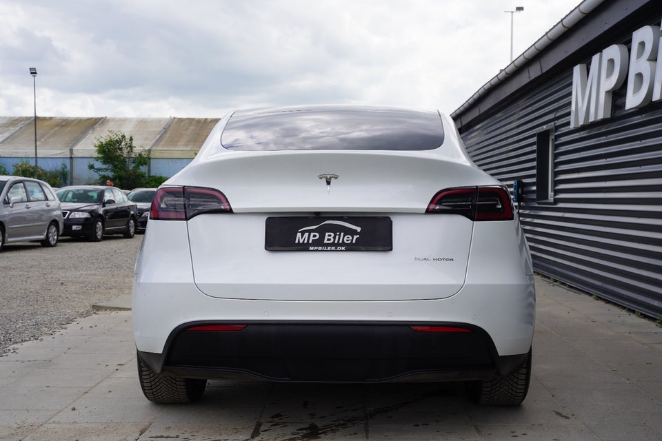 Tesla Model Y Long Range AWD 5d