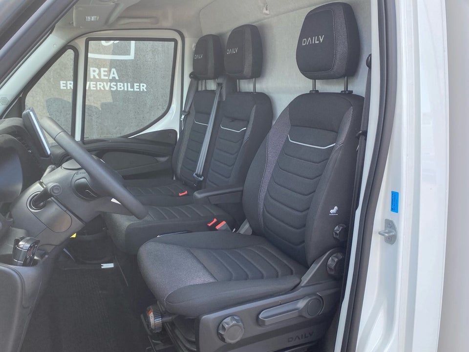 Iveco Daily 3,0 35S18 4100mm Alukasse m/lift AG8