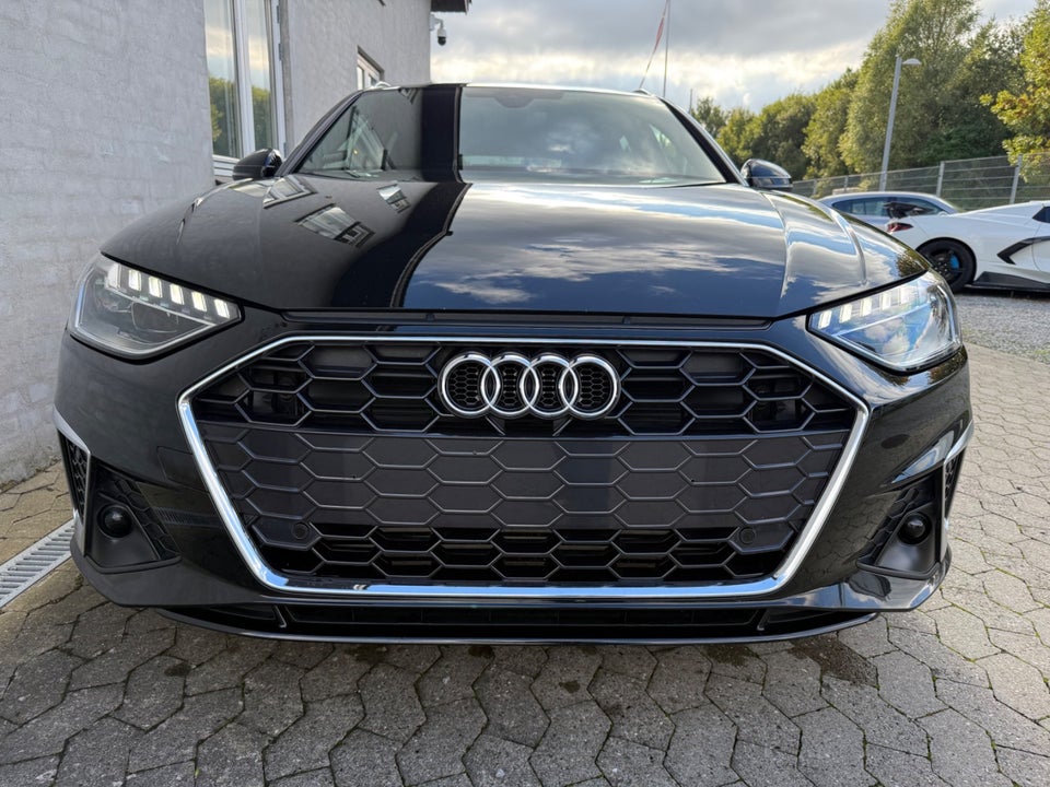 Audi A4 40 TFSi S-line plus Avant S-tr. 5d