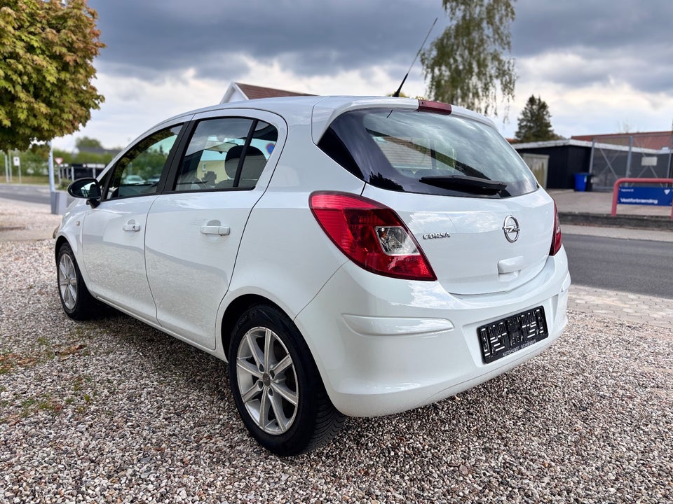 Opel Corsa 1,0 12V Enjoy 5d