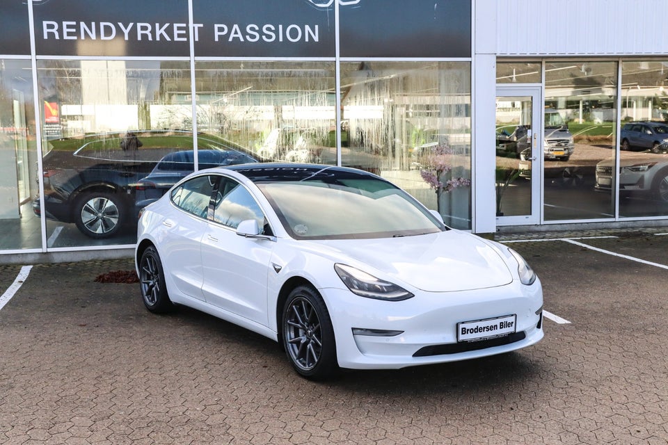 Tesla Model 3 Long Range AWD 4d