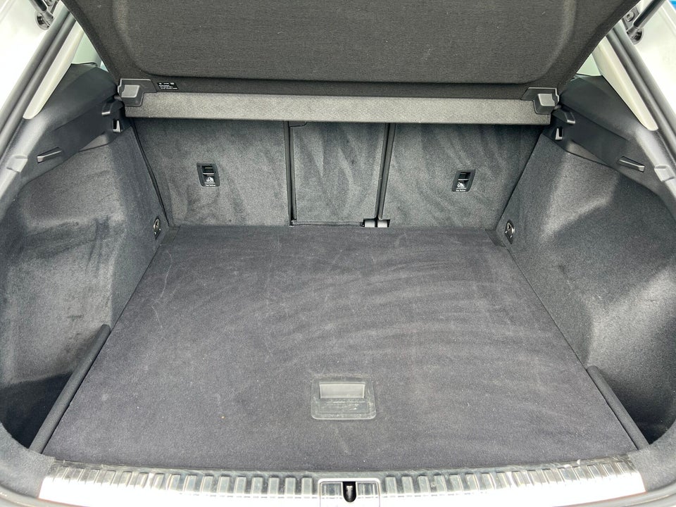 Audi Q3 35 TFSi Advanced Prestige S-tr. 5d
