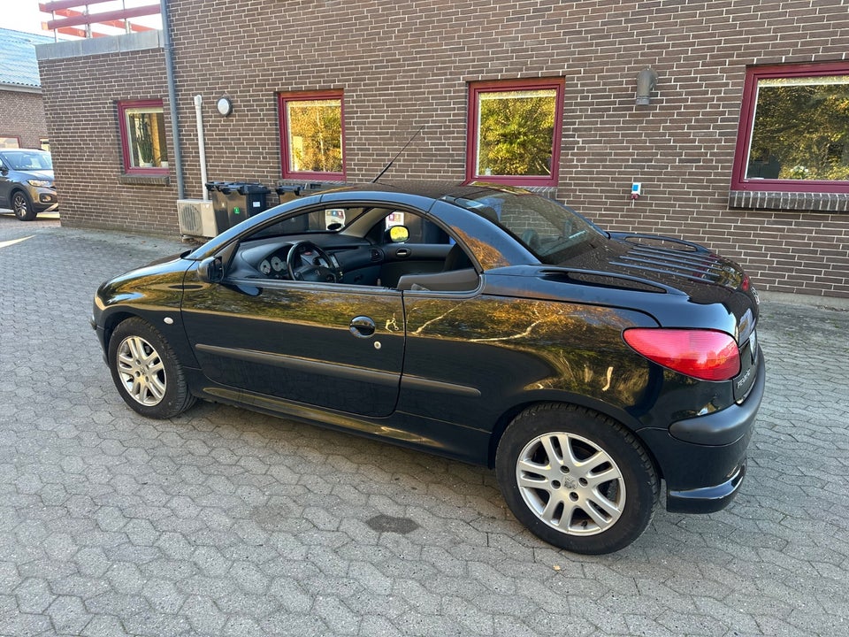 Peugeot 206 1,6 16V CC 2d