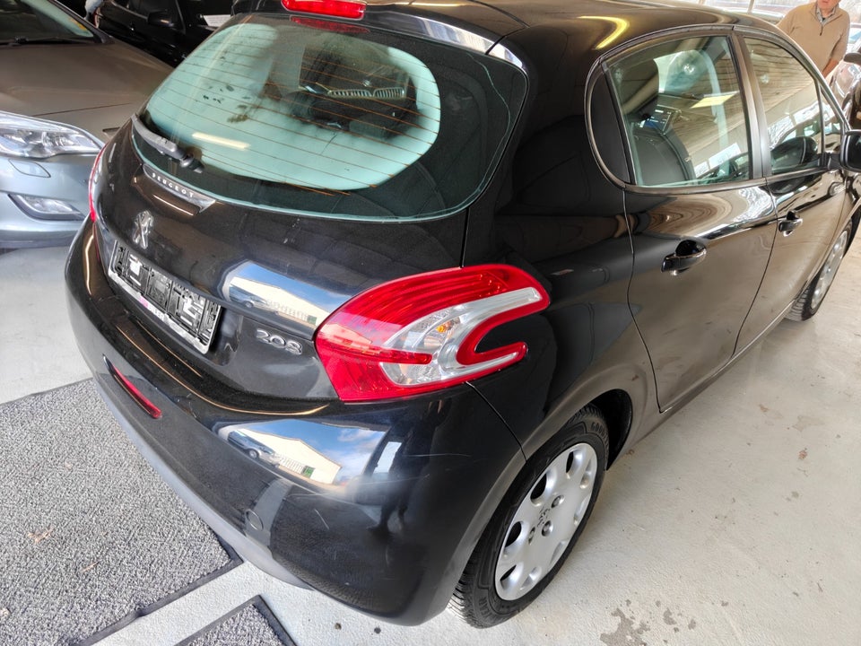 Peugeot 208 1,2 VTi Active 5d