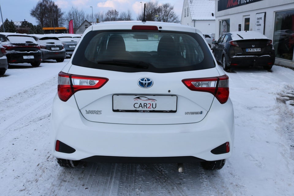 Toyota Yaris 1,5 Hybrid H1 e-CVT 5d