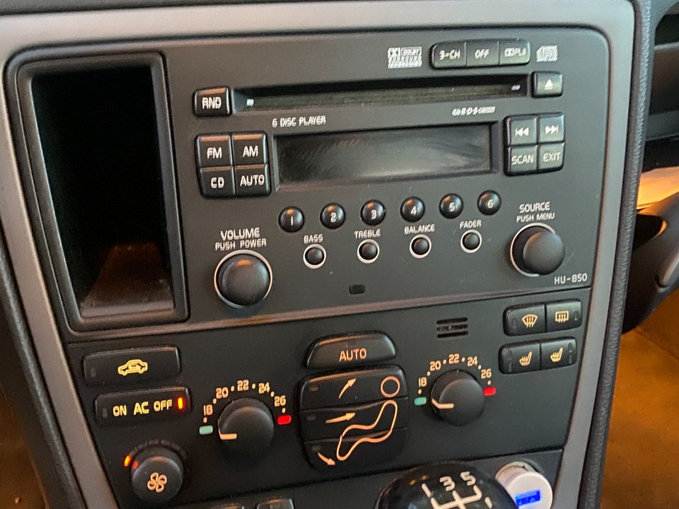 Volvo S60 2,4 170 Momentum 4d