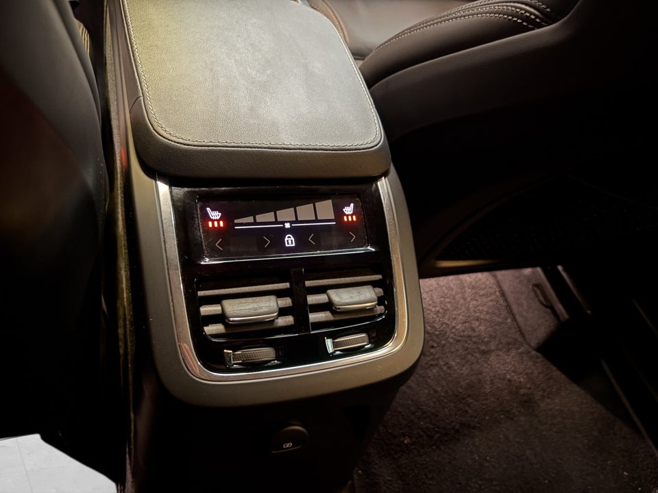 Volvo XC90 2,0 T8 ReCharge Ultimate Dark aut. AWD 7prs 5d