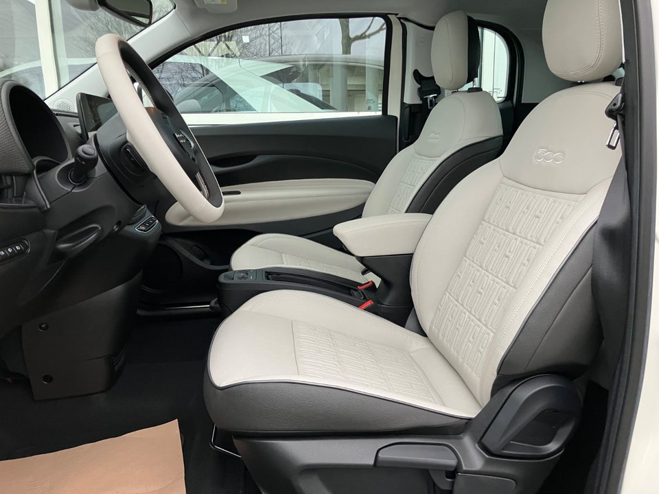 Fiat 500e 42 la Prima 3+1 4d