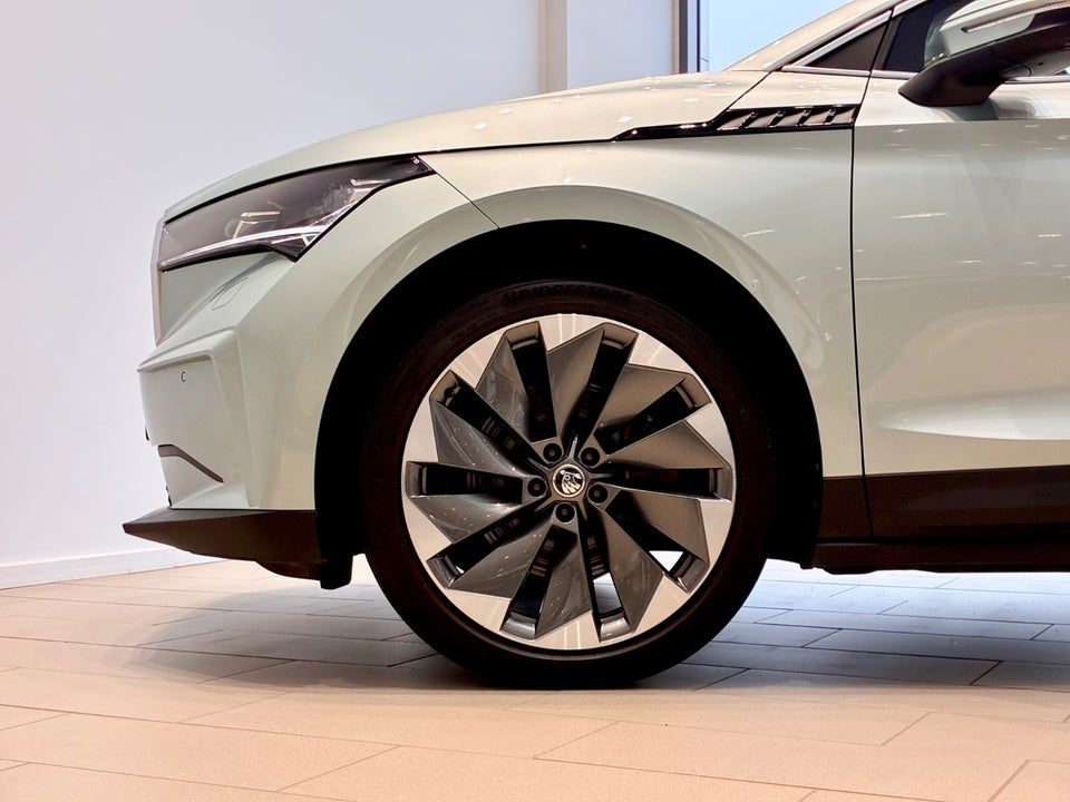 Skoda Enyaq 80 iV Plus ecoSuite 5d