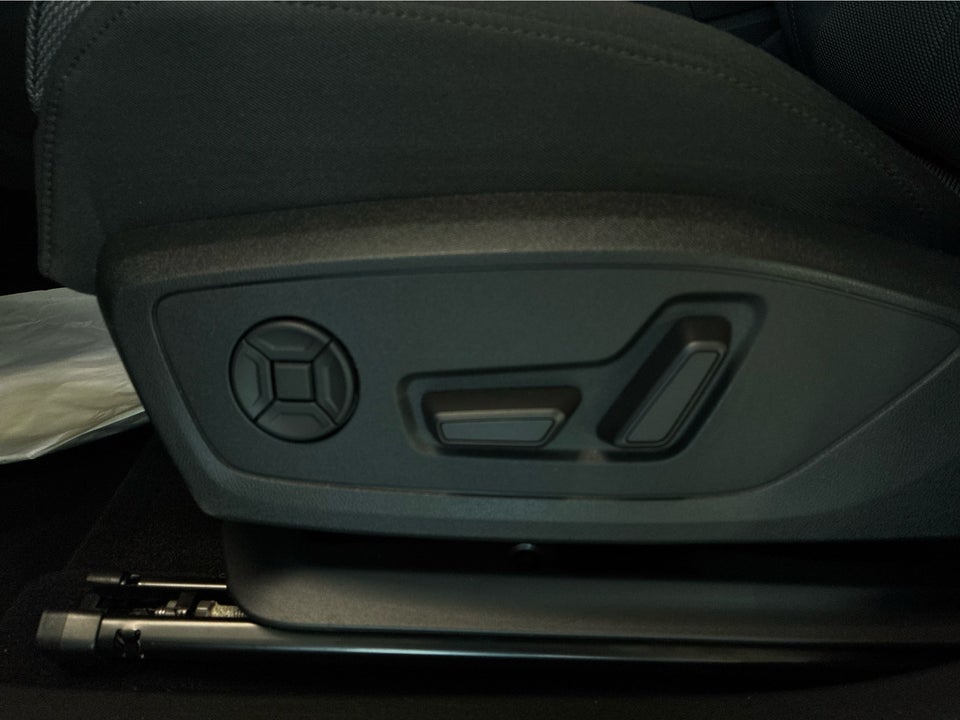 Audi Q4 e-tron 50 Attitude quattro 5d