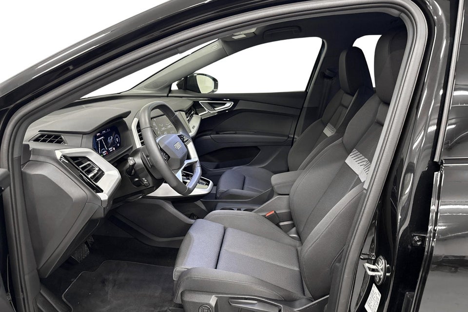 Audi Q4 e-tron 45 Progress 5d