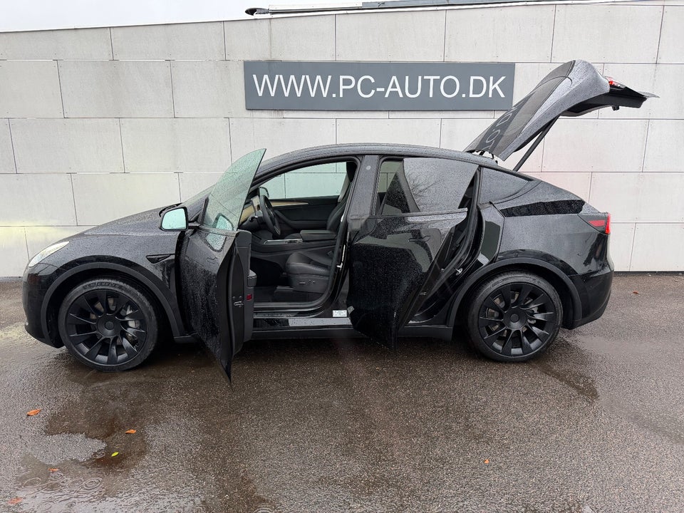 Tesla Model Y RWD 5d