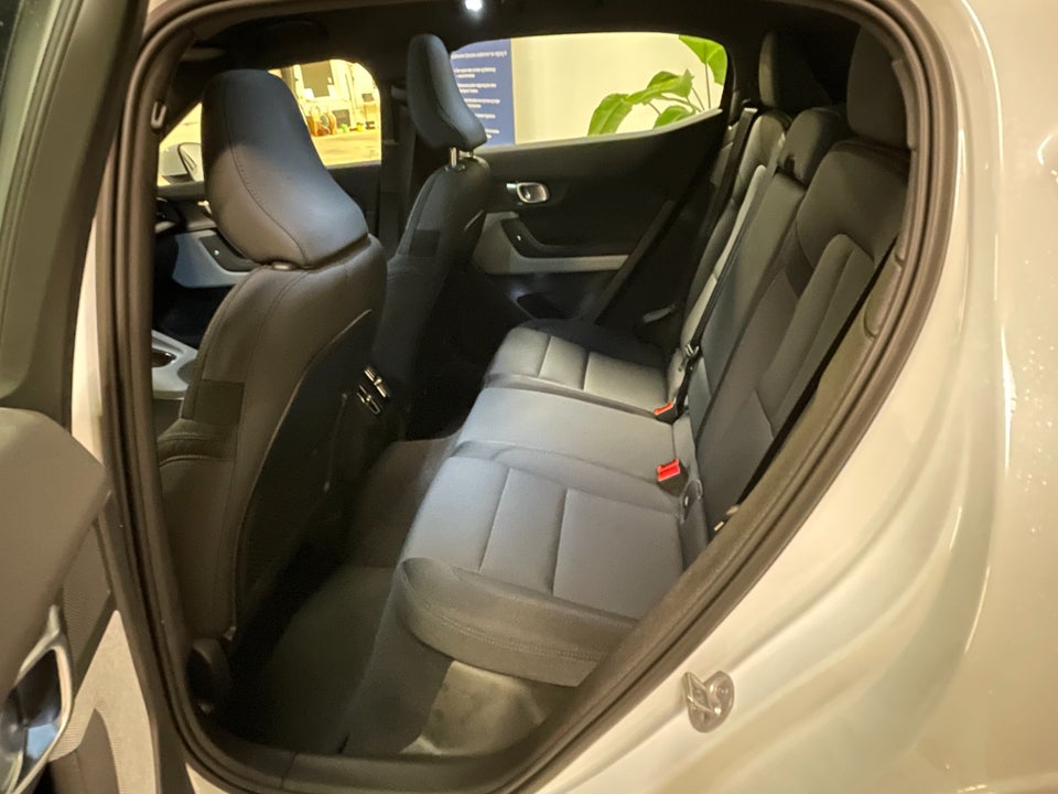 Polestar 2 Long Range AWD 5d