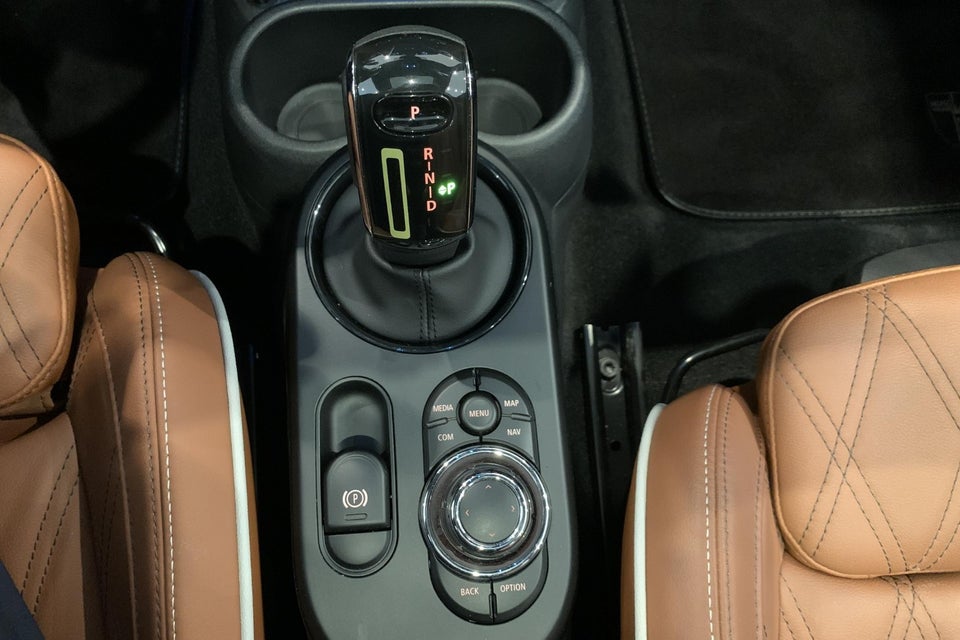 MINI Cooper SE Maximise 3d