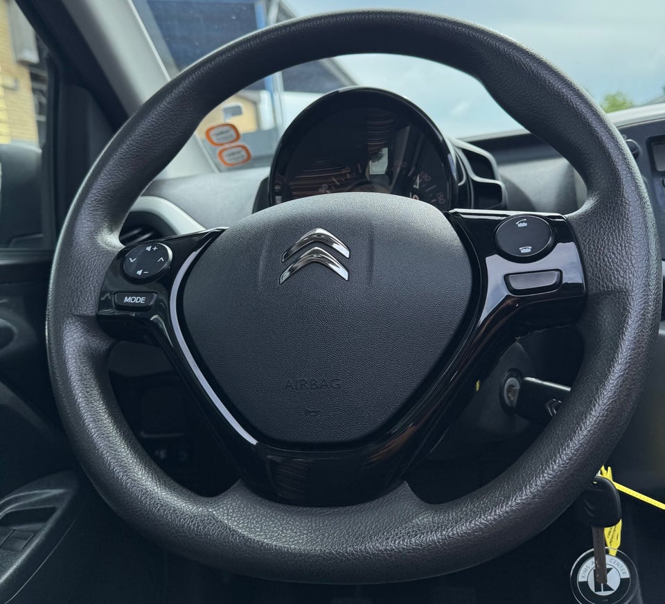 Citroën C1 1,0 e-VTi Shine Airscape 5d