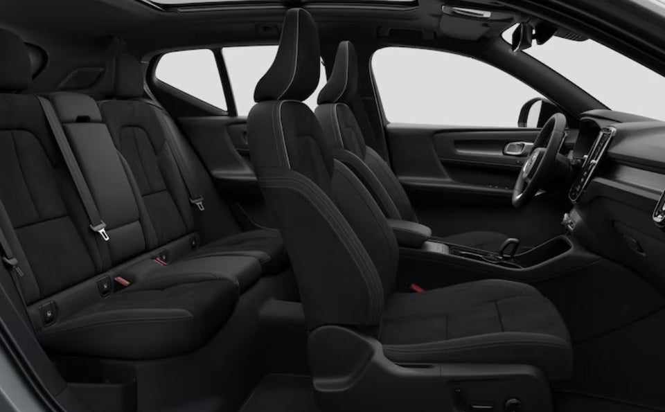 Volvo EX40 Extended Range Black Edition Excess 5d