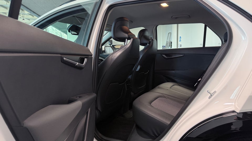 Kia Niro 64 EV Vision 5d