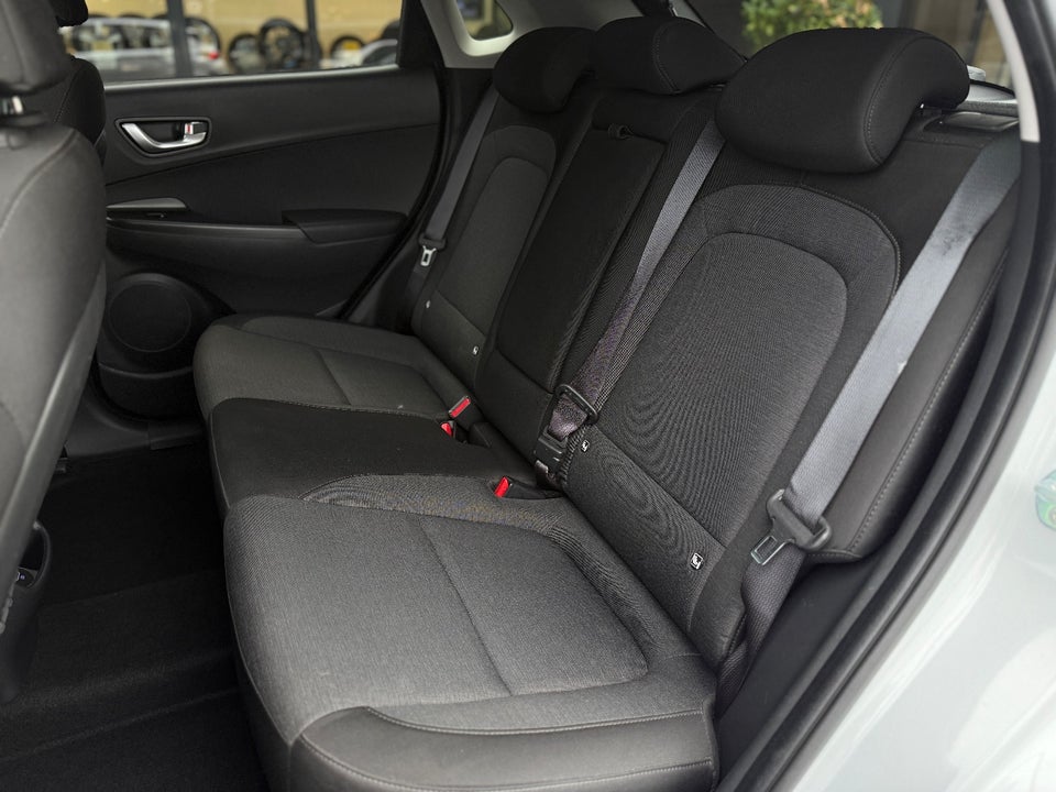 Hyundai Kona 64 EV Premium 5d