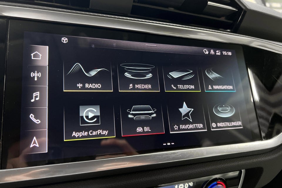 Audi Q3 45 TFSi e Attitude plus S-tr. 5d