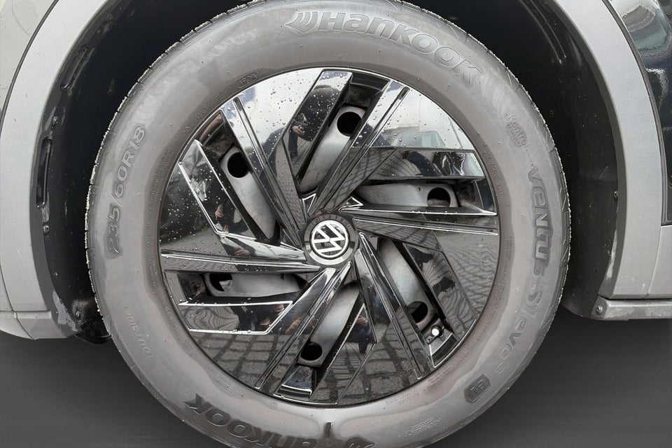 VW ID.4 52 Life 5d