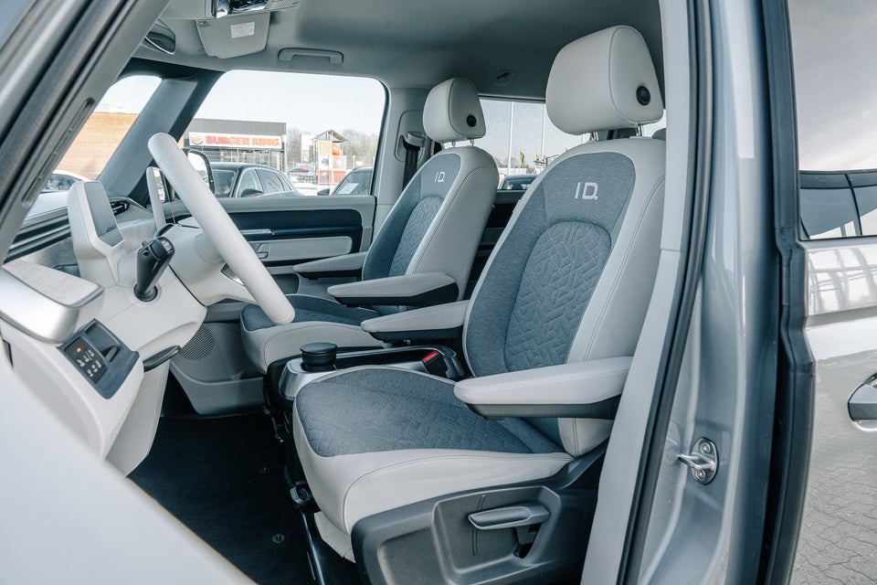 VW ID.Buzz 77 Pro SWB 5d