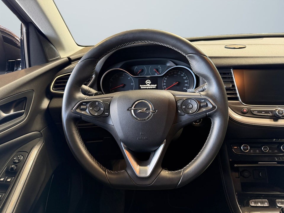 Opel Grandland X 1,6 Hybrid4 Ultimate aut. 5d