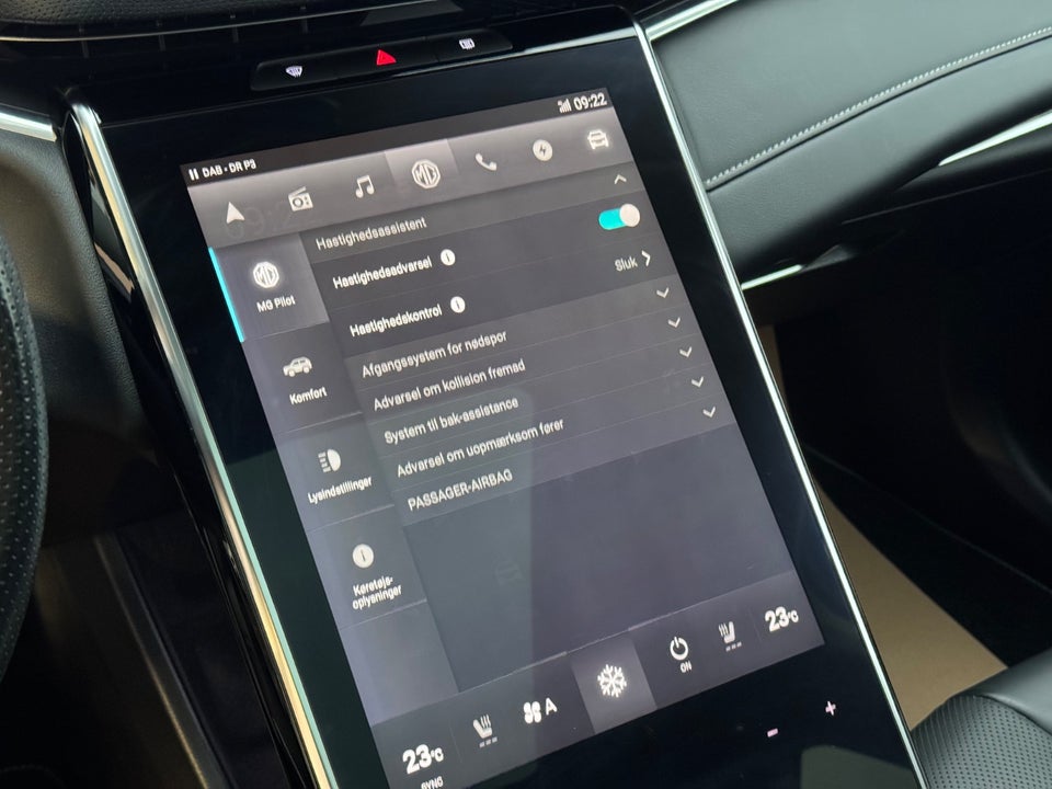 MG Marvel R Performance 5d