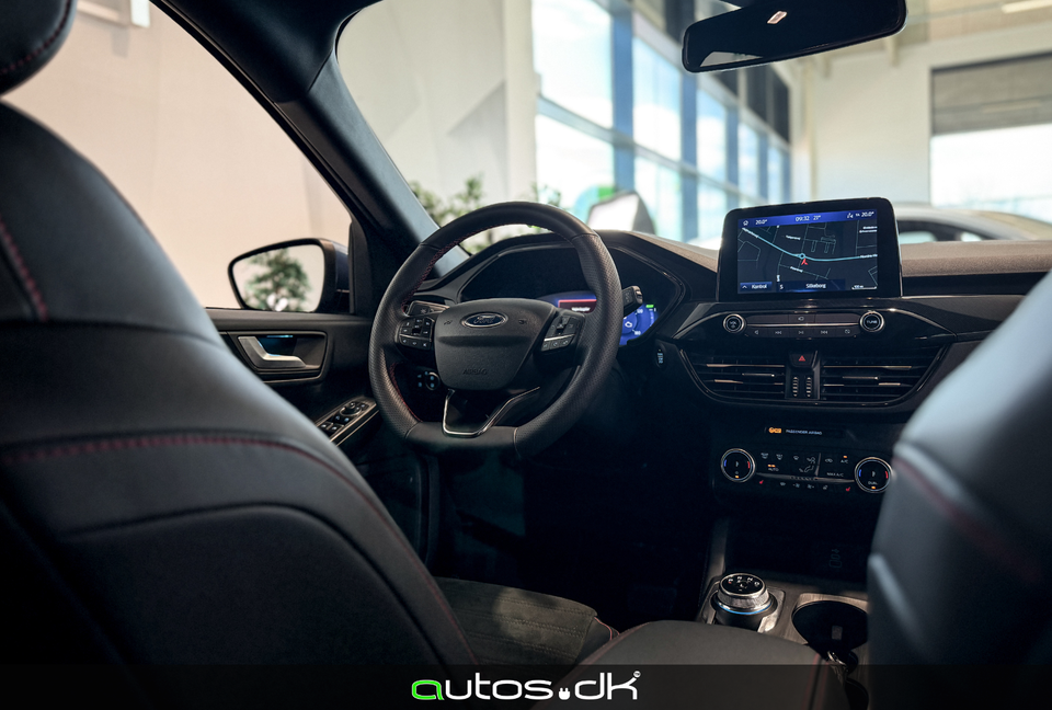 Ford Kuga 2,5 PHEV ST-Line CVT 5d