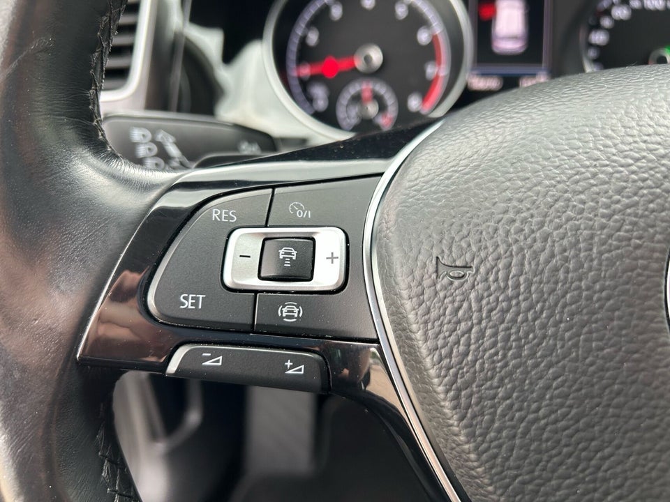 VW Golf VII 1,5 TSi 150 Highline Variant DSG 5d