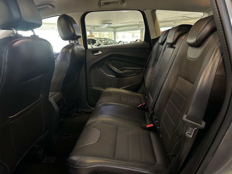 Ford Kuga 2,0 TDCi 140 Titanium 5d