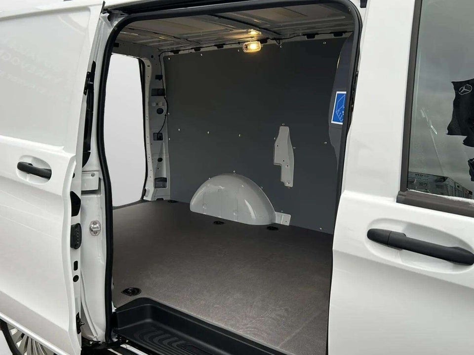 Mercedes Vito 114 2,0 CDi A2 Kassevogn PRO RWD