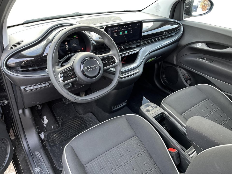 Fiat 500e 42 Icon 3+1 4d