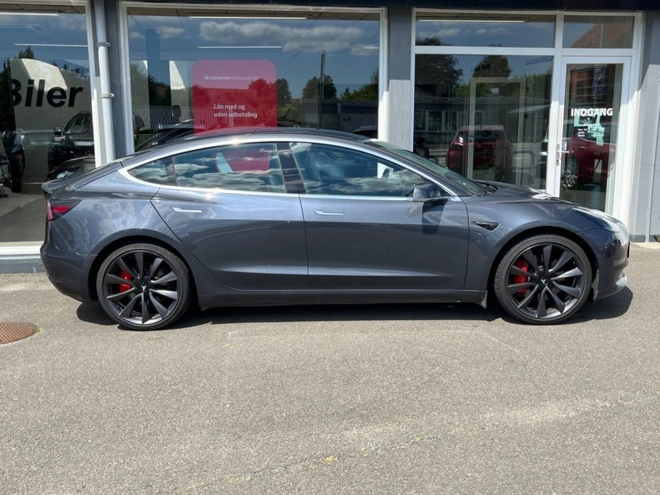 Tesla Model 3 Performance AWD 4d