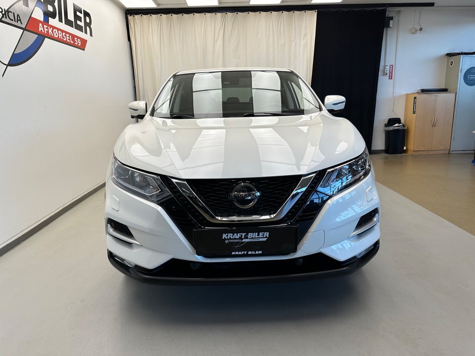 Nissan Qashqai 1,3 Dig-T 140 N-Connecta 5d