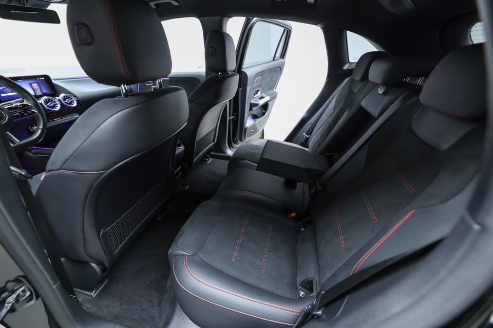 Mercedes EQA350 AMG Line Premium 4Matic 5d