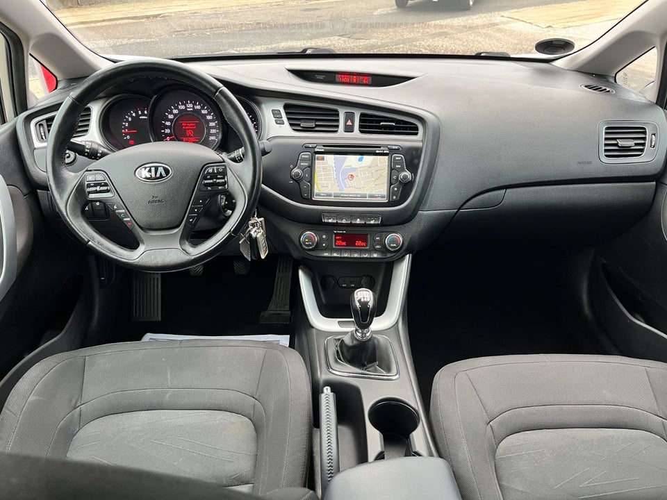 Kia Ceed 1,6 CRDi 128 Limited SW 5d