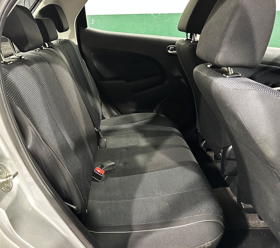 Mazda 2 1,6 DE Advance 5d