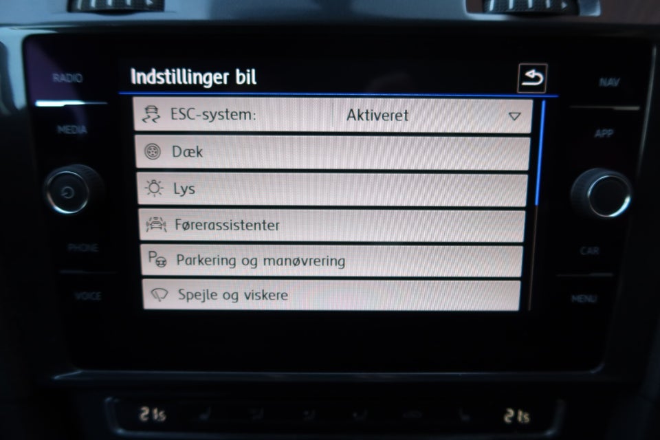 VW Golf VII 1,4 TSi 125 Comfortline Variant 5d