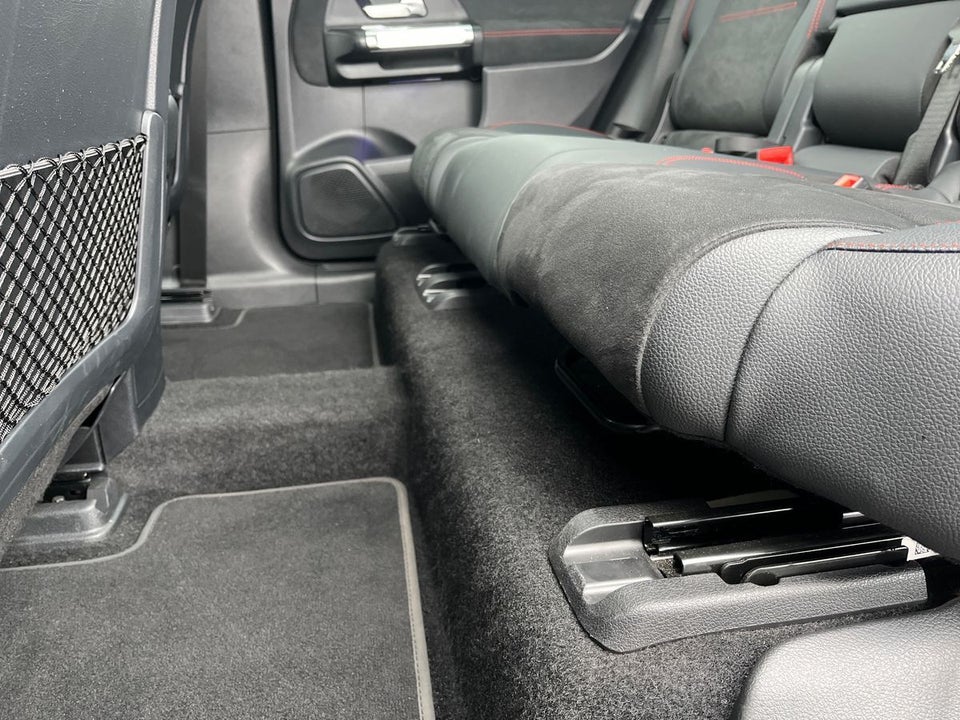 Mercedes EQB300 AMG Line 4Matic 5d