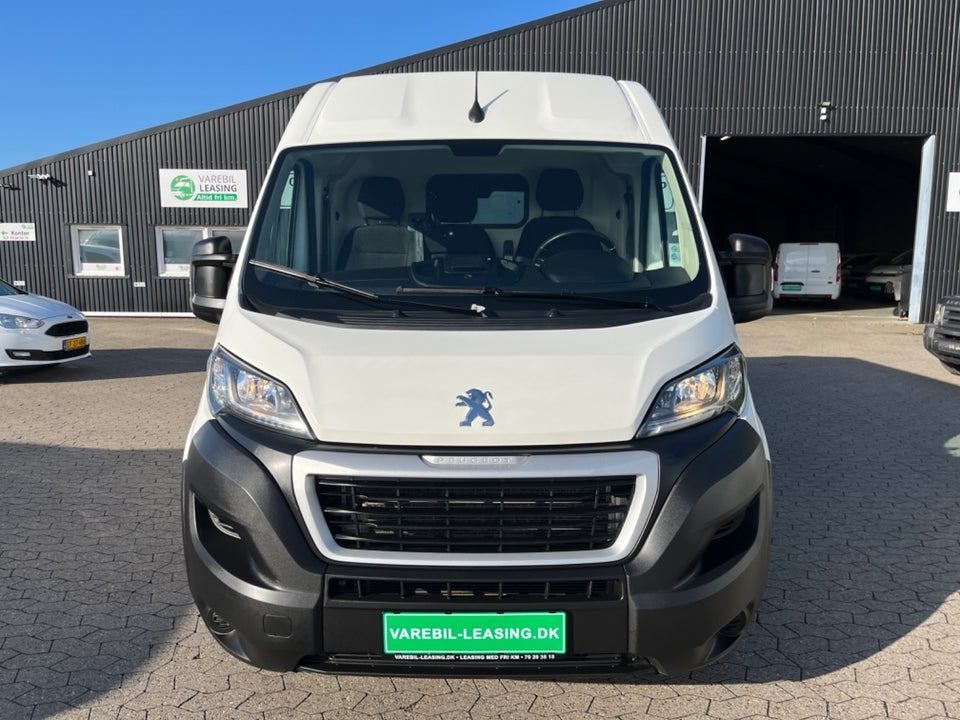 Peugeot Boxer 335 2,2 BlueHDi 140 L3H2 Premium