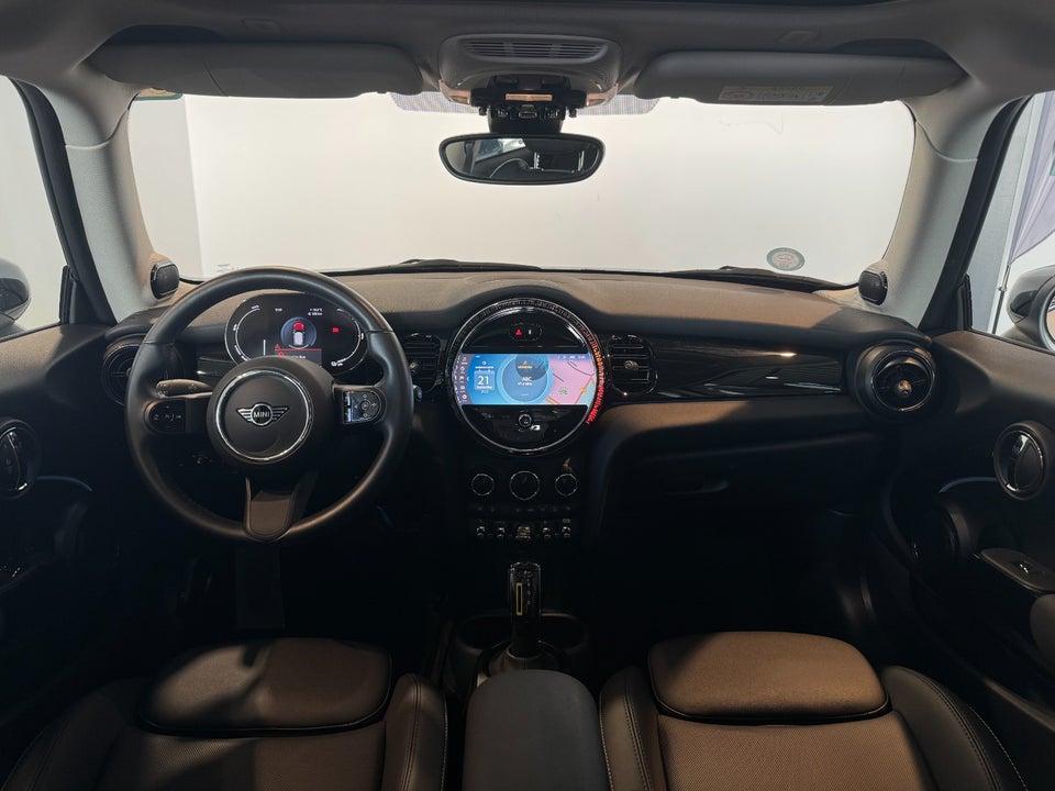 MINI Cooper SE Classic 3d