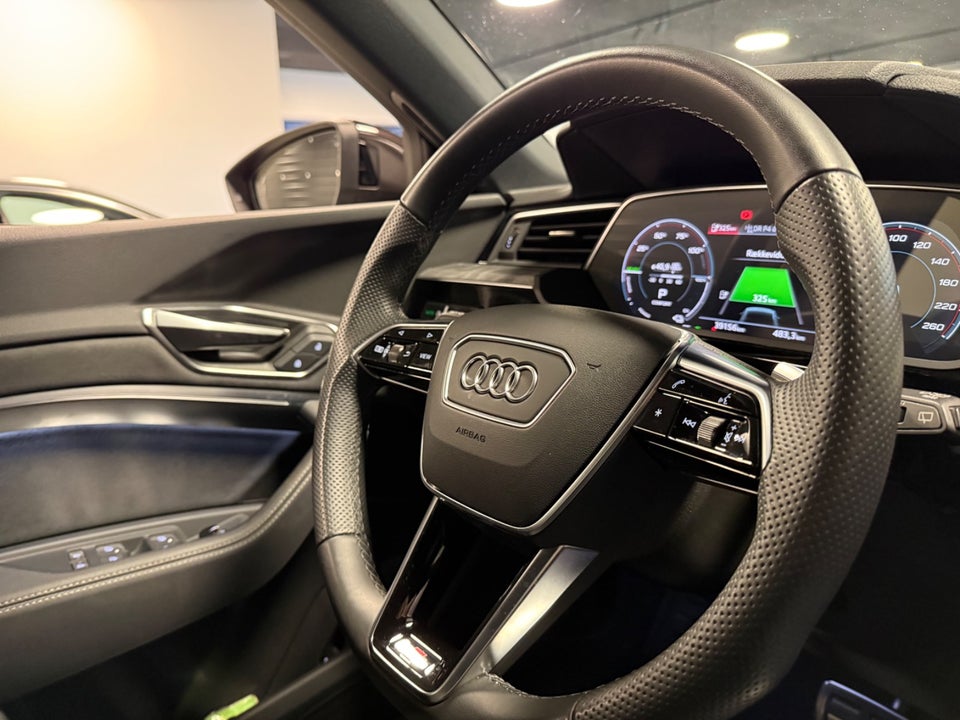 Audi Q8 e-tron 50 S-line quattro 5d