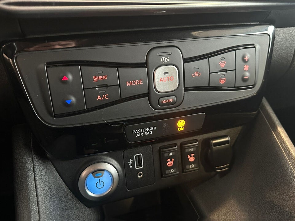 Nissan Leaf 40 Acenta 5d