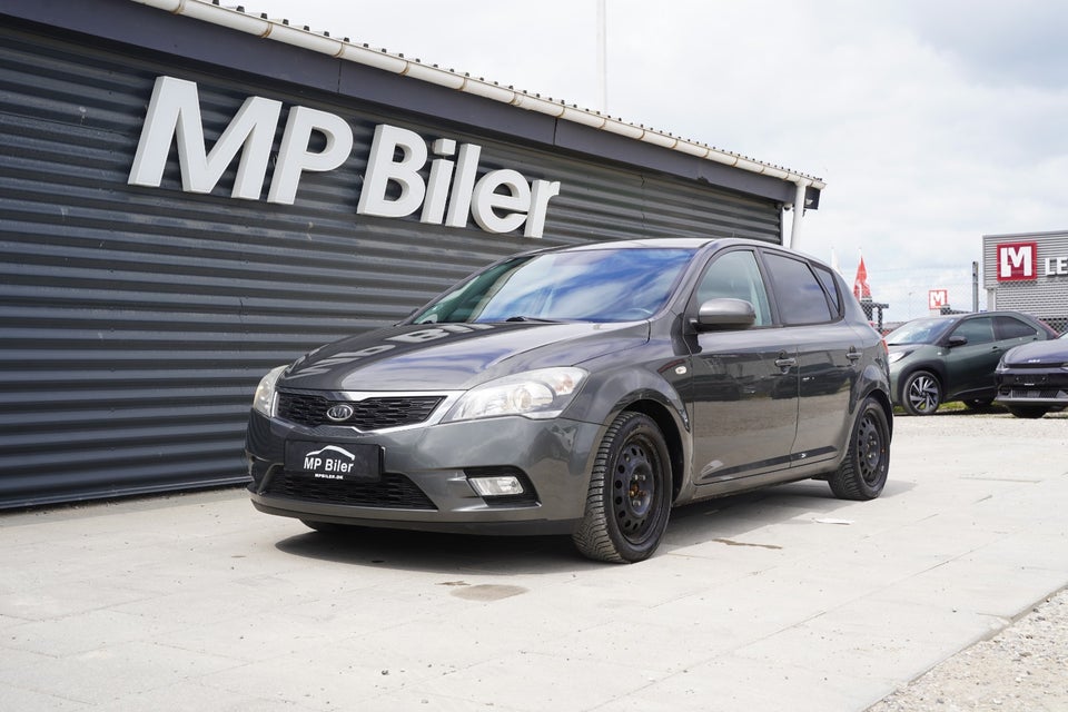 Kia Ceed 1,6 CVVT Active 5d