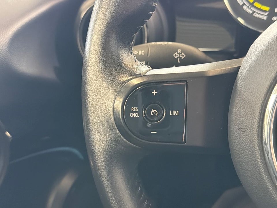 MINI Cooper SE Camden Edition 3d