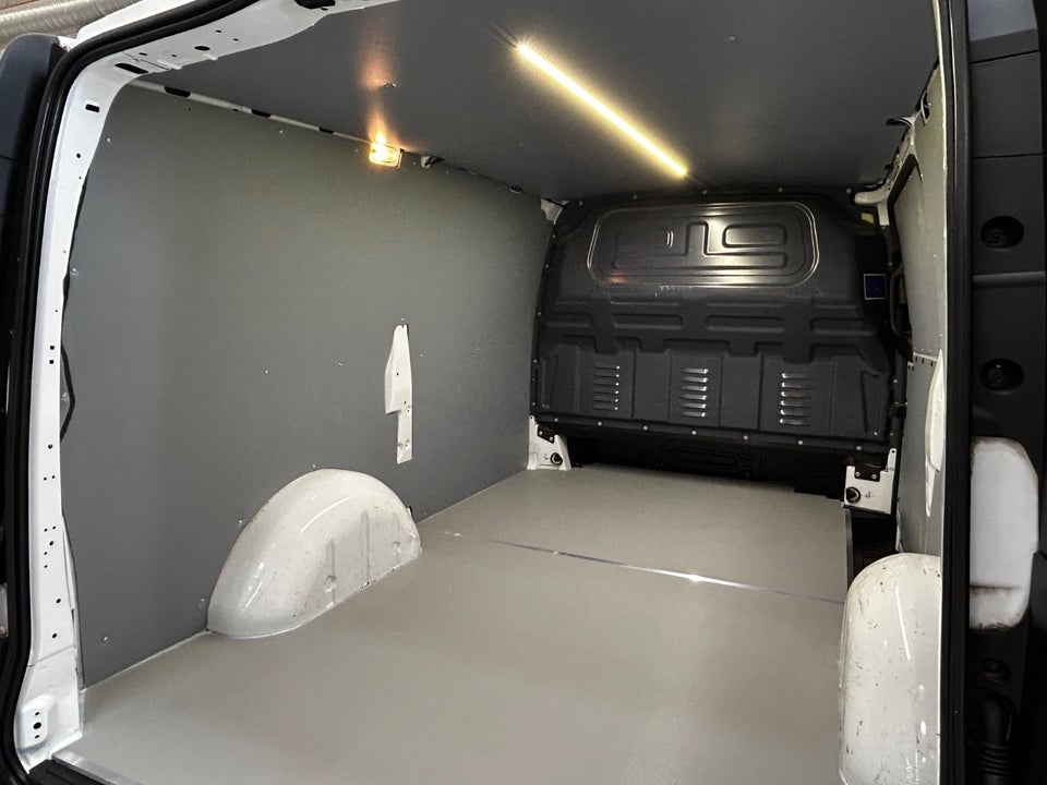 Mercedes Vito 114 2,0 CDi Kassevogn aut. L RWD