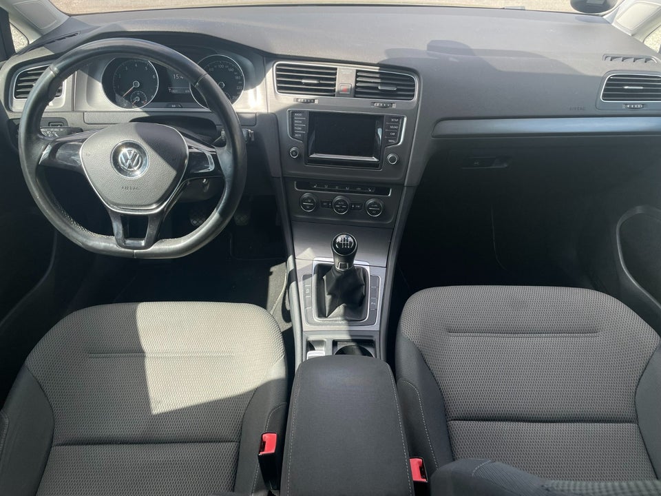 VW Golf VII 1,4 TSi 122 Comfortline BMT 5d