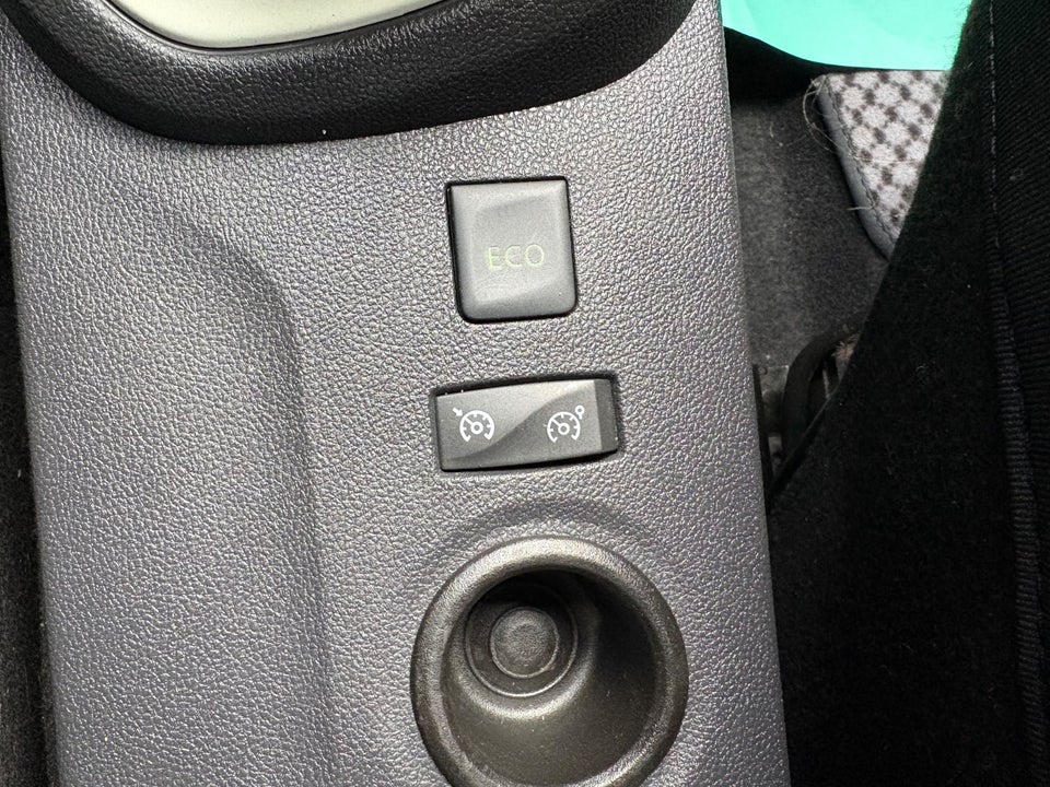 Renault Captur 0,9 TCe 90 Expression 5d