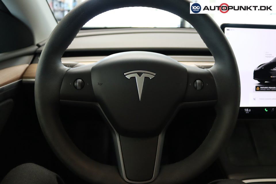 Tesla Model Y Long Range AWD 5d